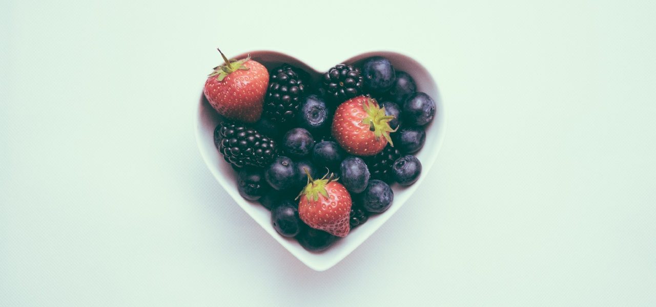 image of a healthy bowl of fruit